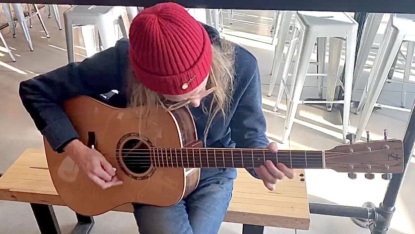 Wesley Randolph Eader playing JLG Dreadnought